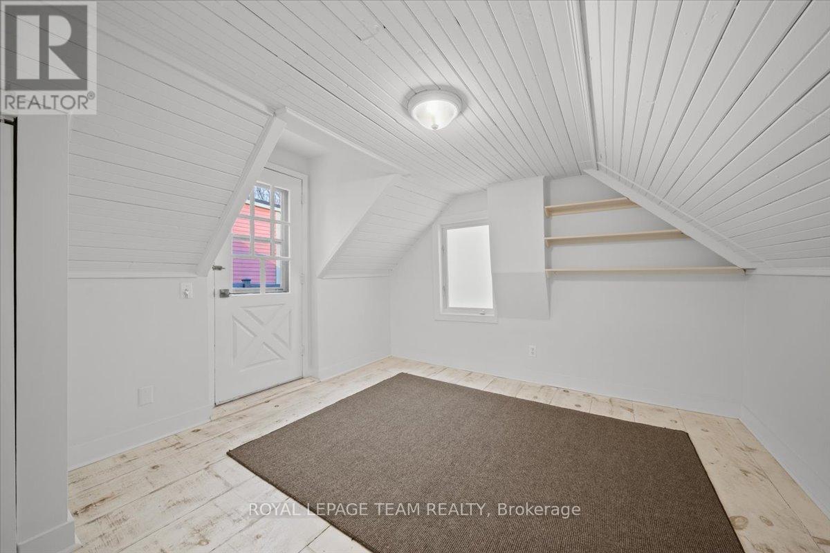 2 - 135 Upper Lorne Place, Ottawa, Ontario  K1R 7G8 - Photo 12 - X13112526