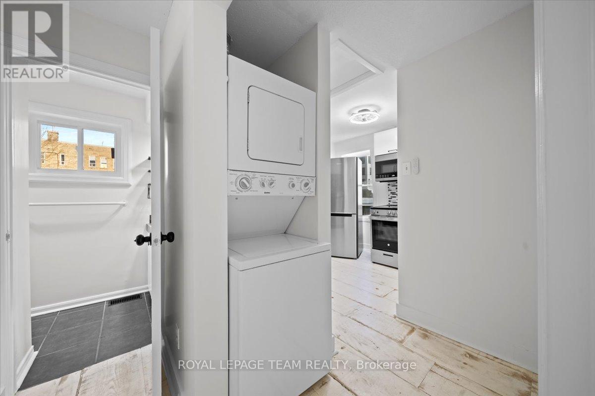2 - 135 Upper Lorne Place, Ottawa, Ontario  K1R 7G8 - Photo 5 - X13112526