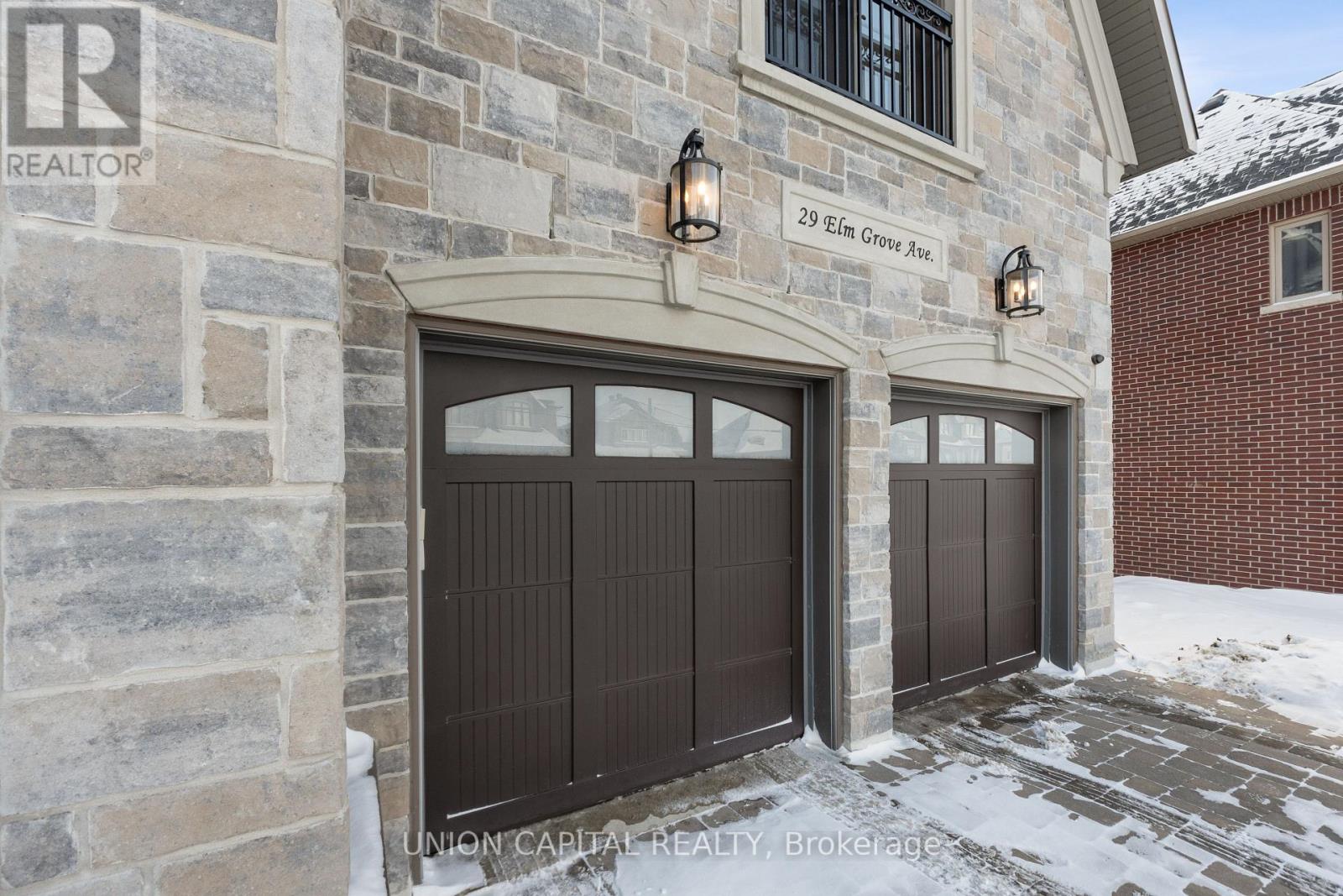29 Elm Grove Avenue, Richmond Hill, Ontario  L4E 2T2 - Photo 4 - N13111734