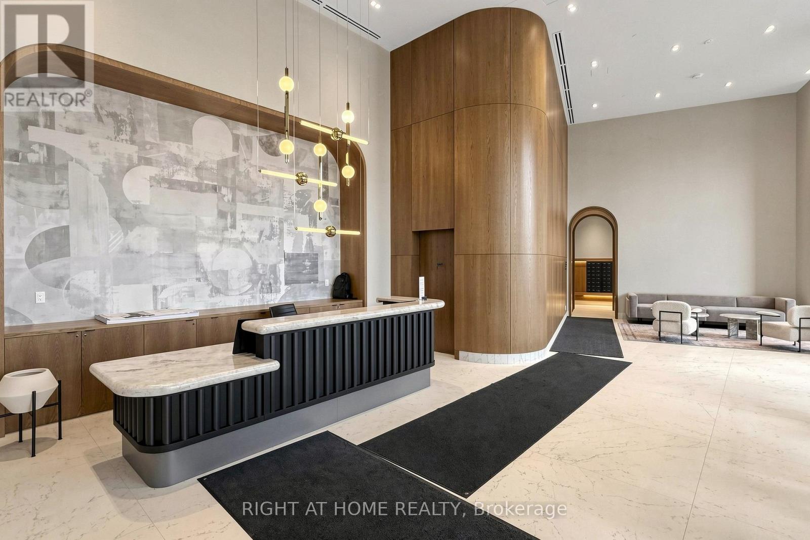2306 - 1185 Dupont Street, Toronto, Ontario  M6H 0G5 - Photo 4 - W13103790