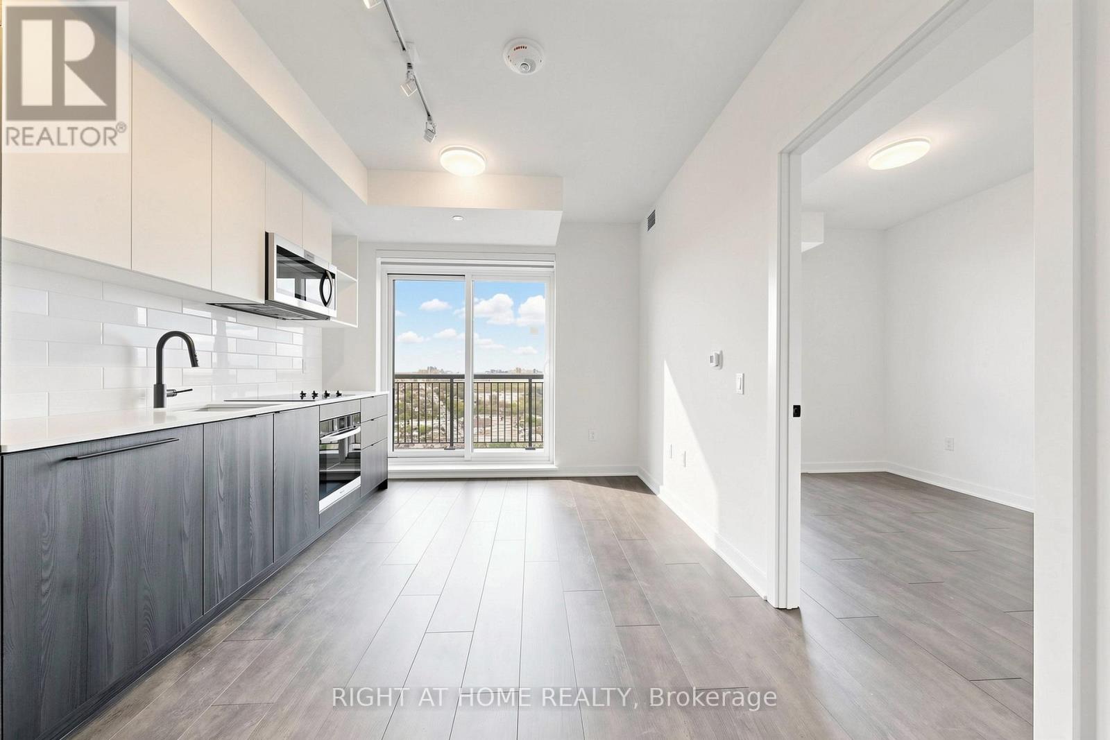 2306 - 1185 Dupont Street, Toronto, Ontario  M6H 0G5 - Photo 8 - W13103790