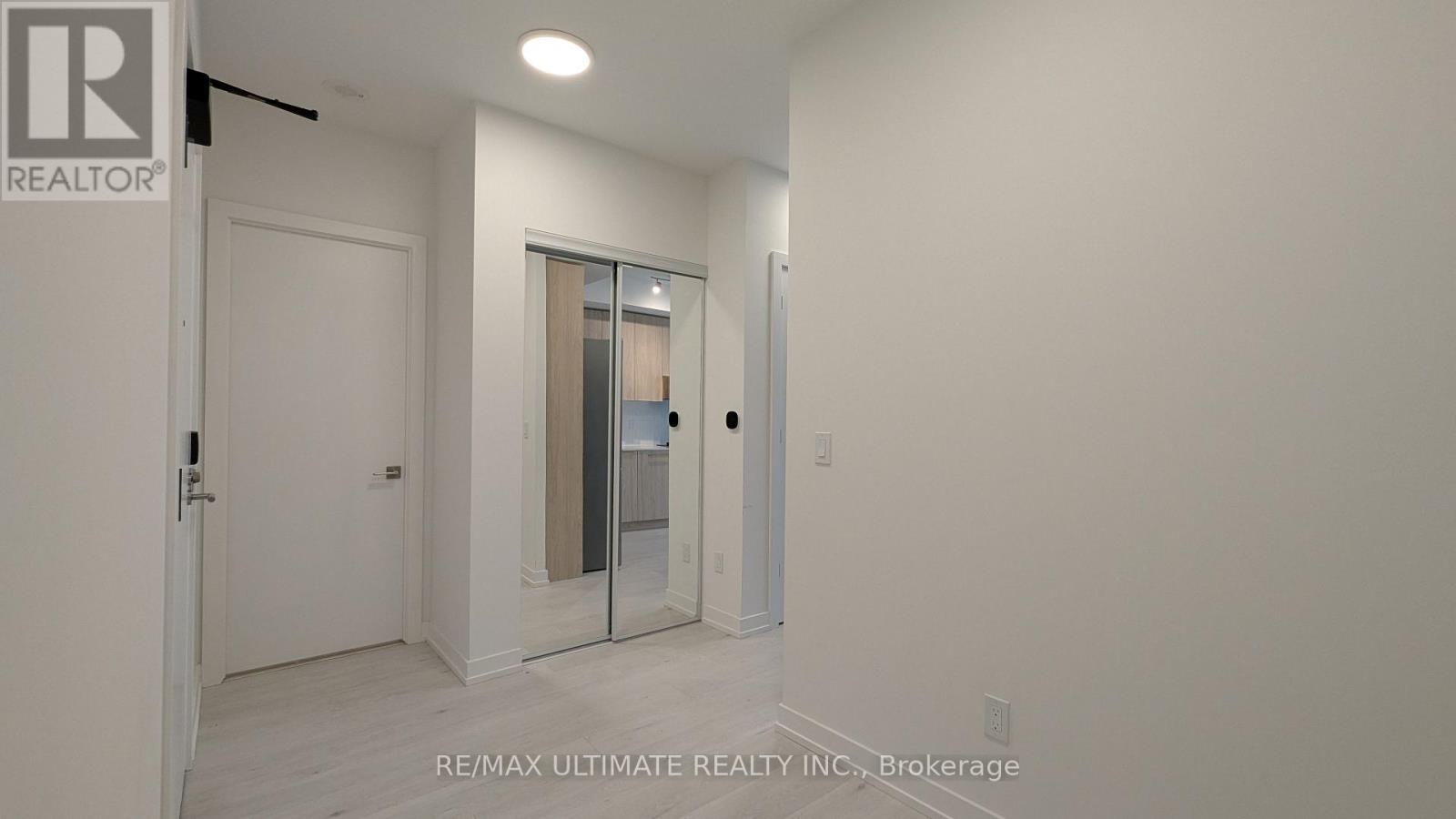 636 - 2501 Saw Whet Boulevard, Oakville, Ontario  L6M 4G3 - Photo 4 - W13112106