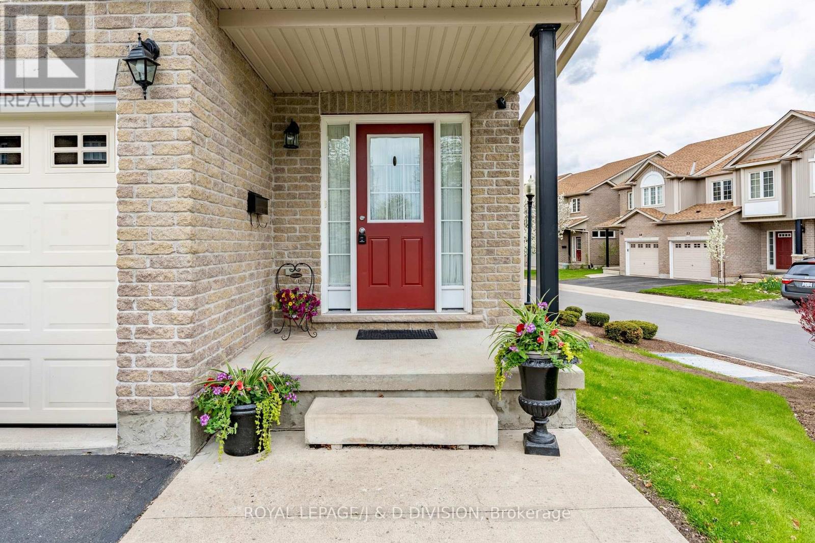 100 - 105 Pinnacle Drive, Kitchener, Ontario  N2P 1B8 - Photo 3 - X13112188