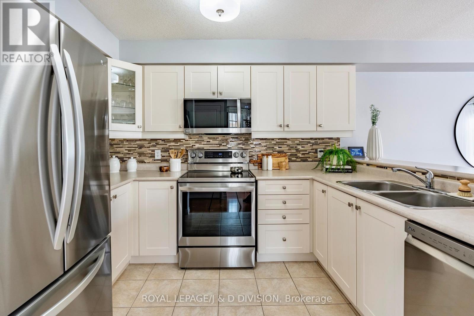 100 - 105 Pinnacle Drive, Kitchener, Ontario  N2P 1B8 - Photo 8 - X13112188