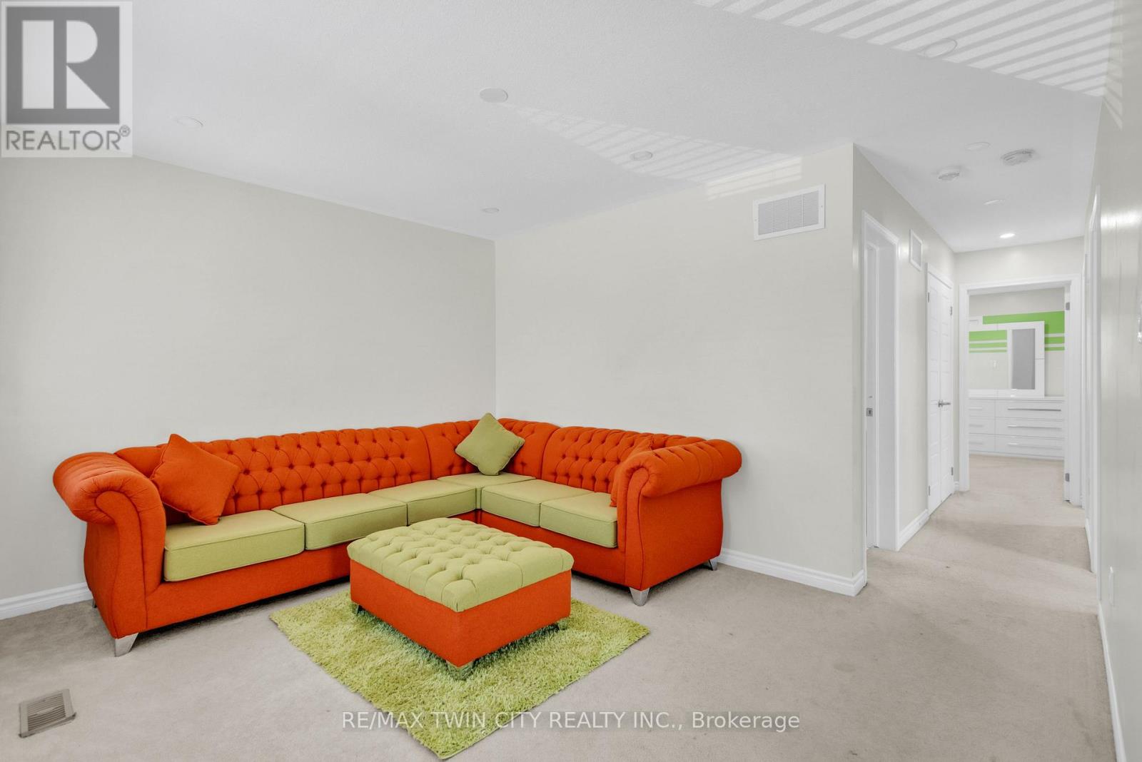 661 Doon South Drive, Kitchener, Ontario  N2P 0H5 - Photo 20 - X13112210