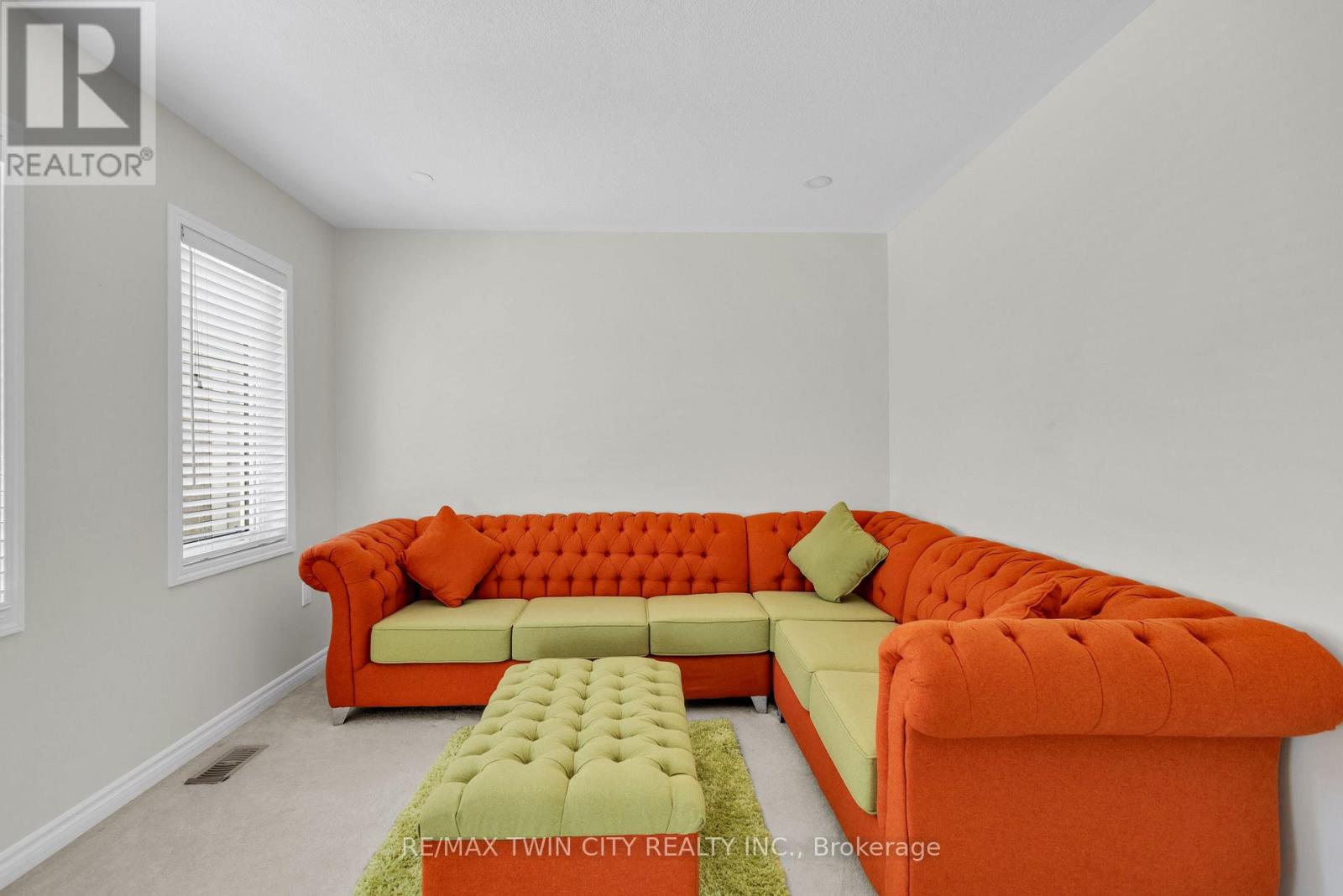 661 Doon South Drive, Kitchener, Ontario  N2P 0H5 - Photo 21 - X13112210