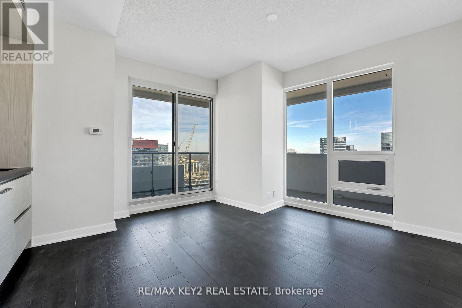 3402 - 2221 Yonge Street, Toronto, Ontario M4S 0B8 - Photo 5 - C12946518