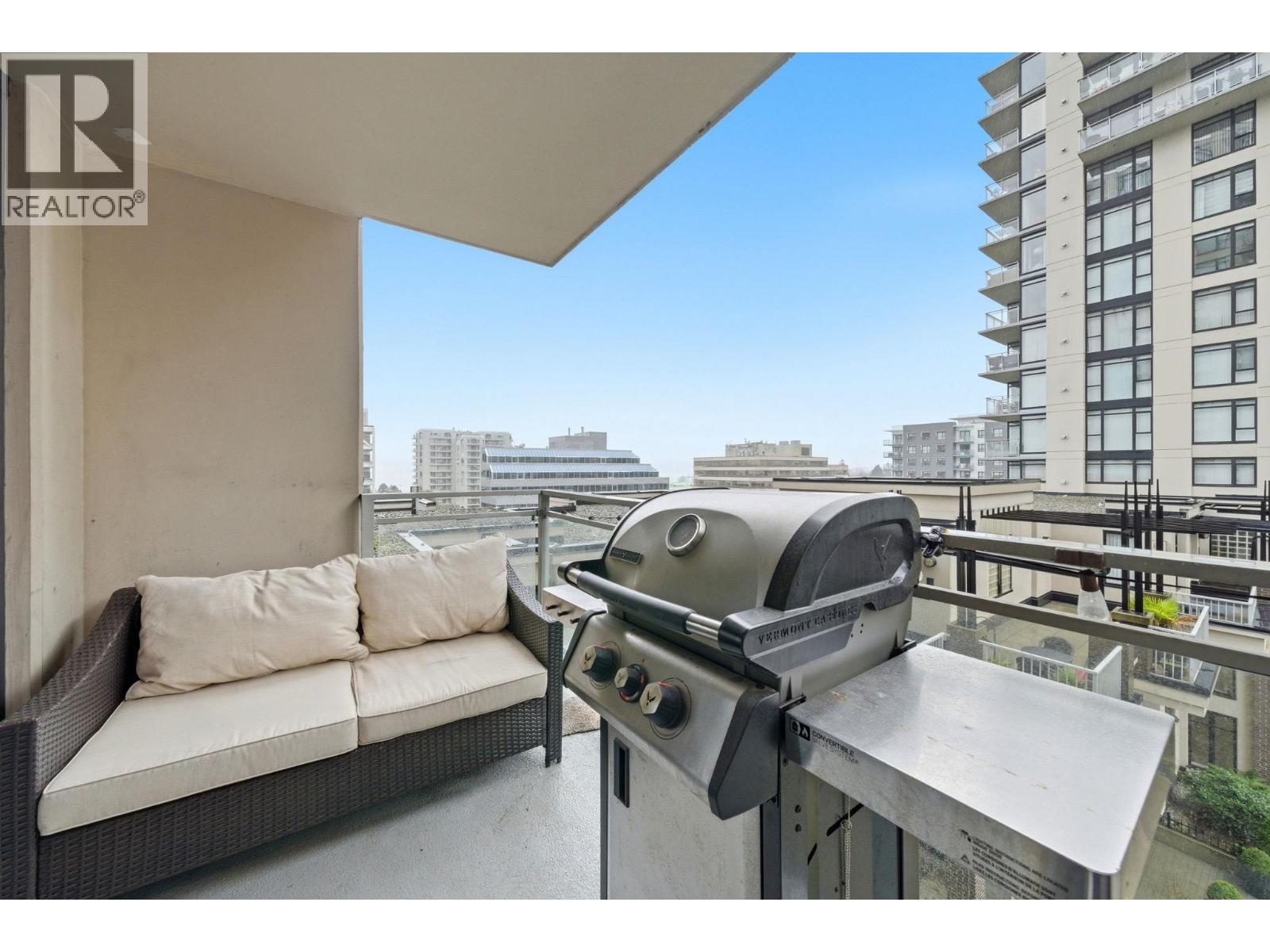405 155 W 1st Street, North Vancouver, British Columbia  V7M 3N8 - Photo 3 - R3121899
