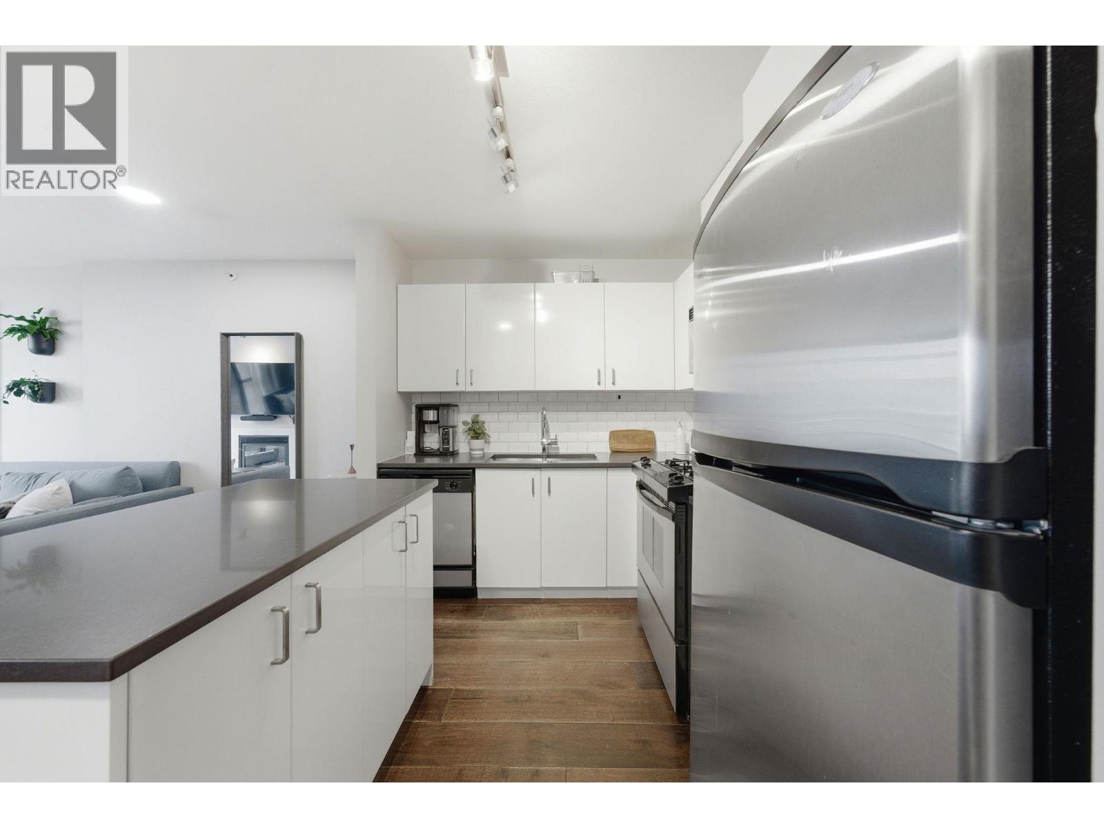 405 155 W 1st Street, North Vancouver, British Columbia  V7M 3N8 - Photo 5 - R3121899