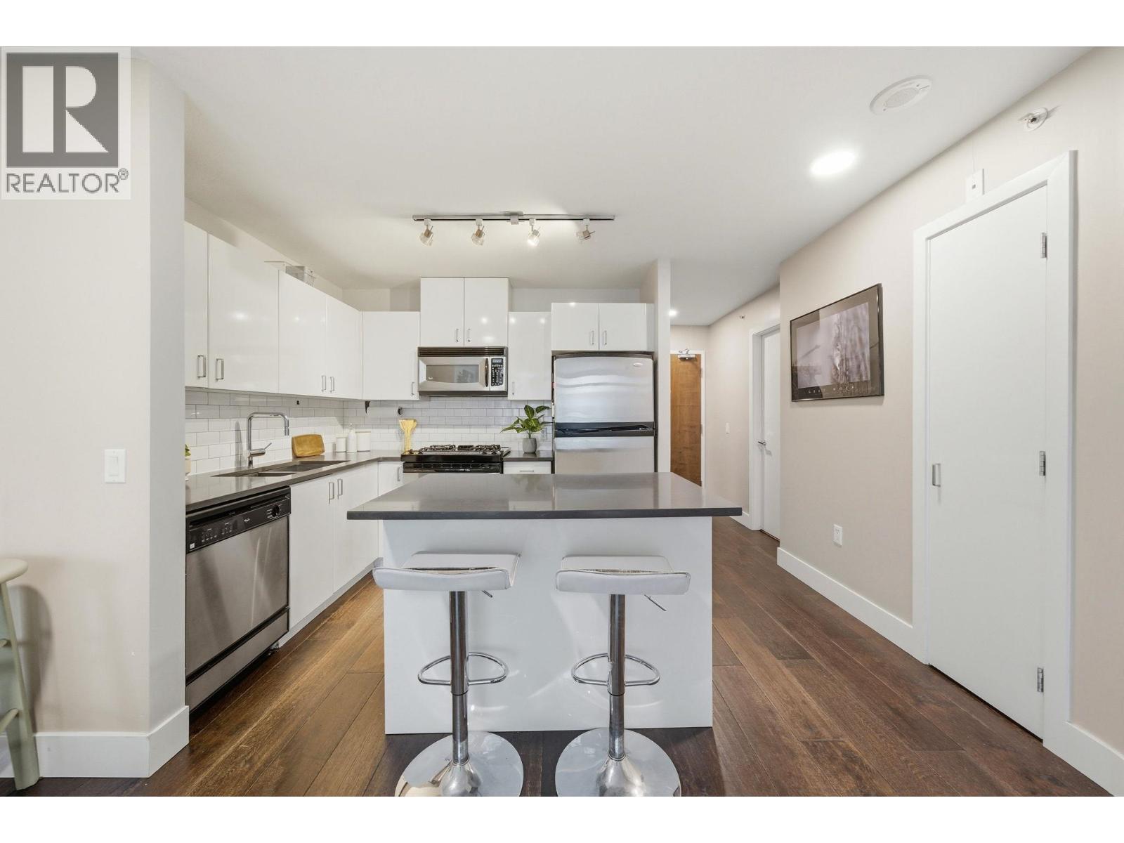 405 155 W 1st Street, North Vancouver, British Columbia  V7M 3N8 - Photo 8 - R3121899