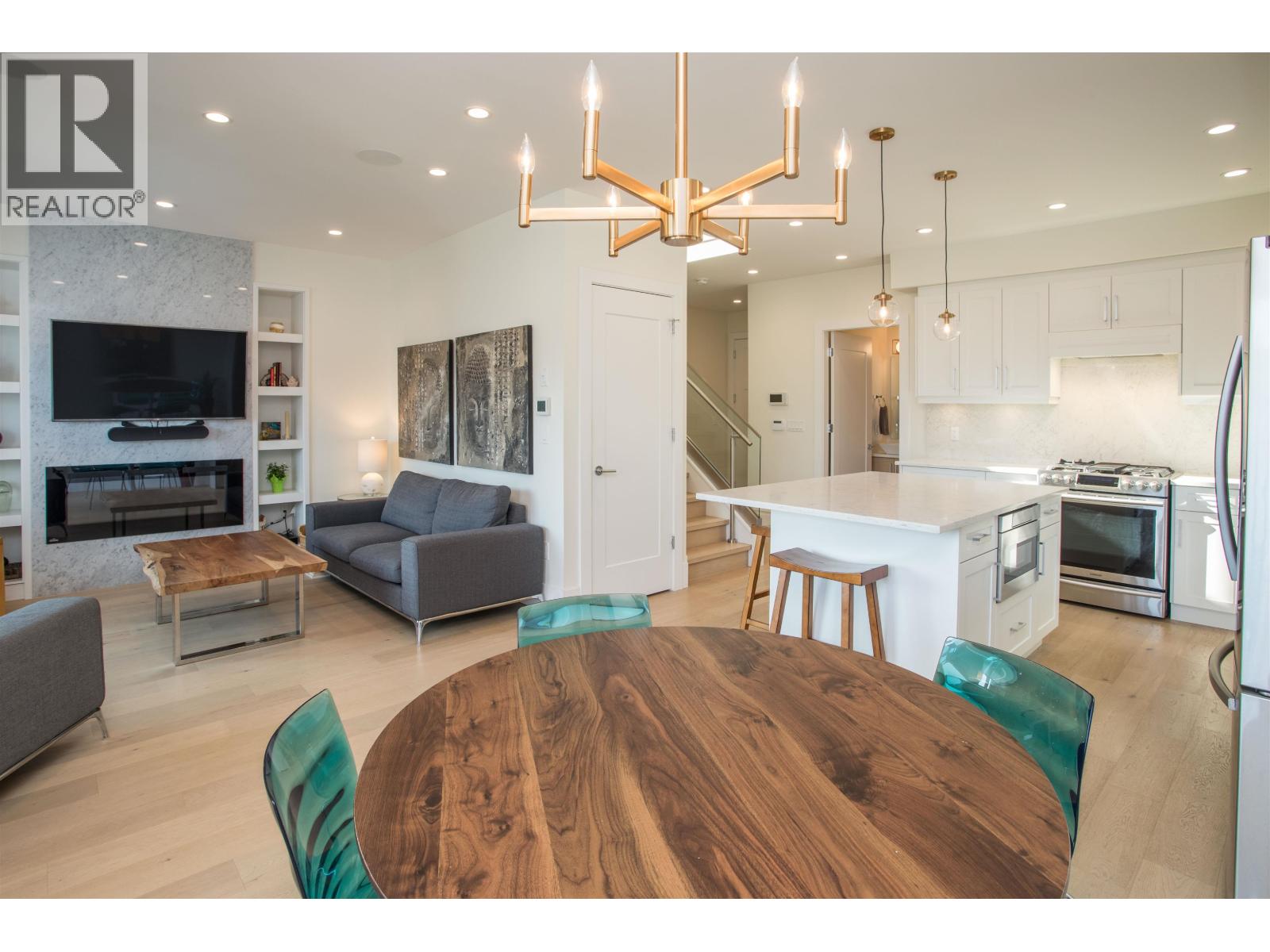 341 E 13th Street, North Vancouver, British Columbia  V7L 2L8 - Photo 13 - R3121908