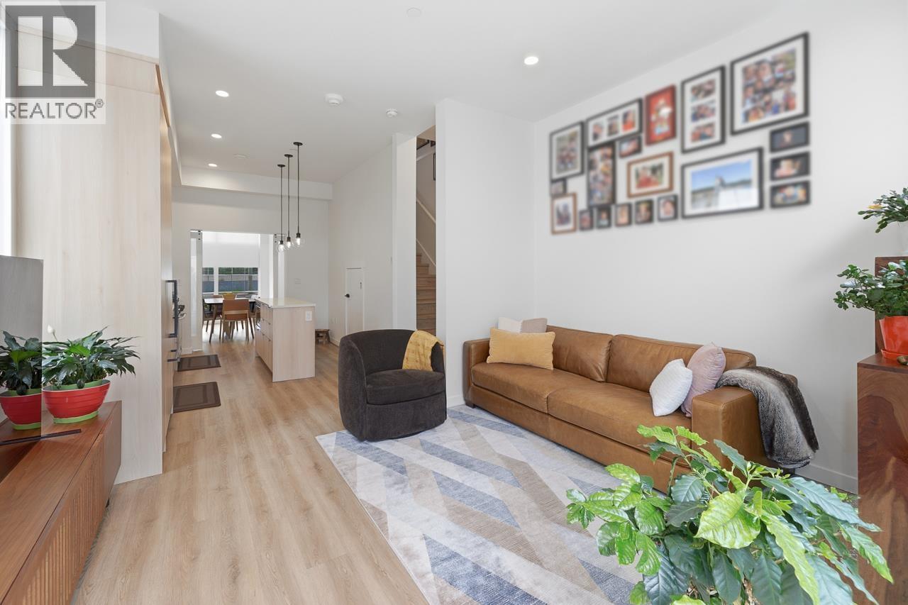 13 237 Ridgeway Avenue, North Vancouver, British Columbia  V7L 0H6 - Photo 5 - R3121917