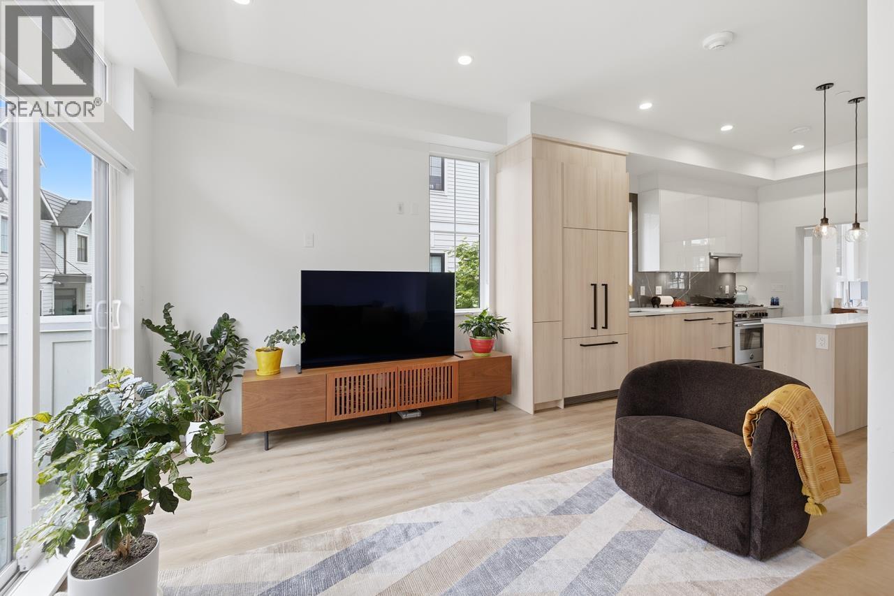 13 237 Ridgeway Avenue, North Vancouver, British Columbia  V7L 0H6 - Photo 6 - R3121917