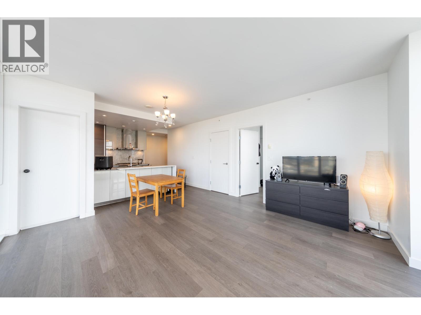 2110 4670 Assembly Way, Burnaby, British Columbia V5H 0H3 - Photo 9 - R3121922