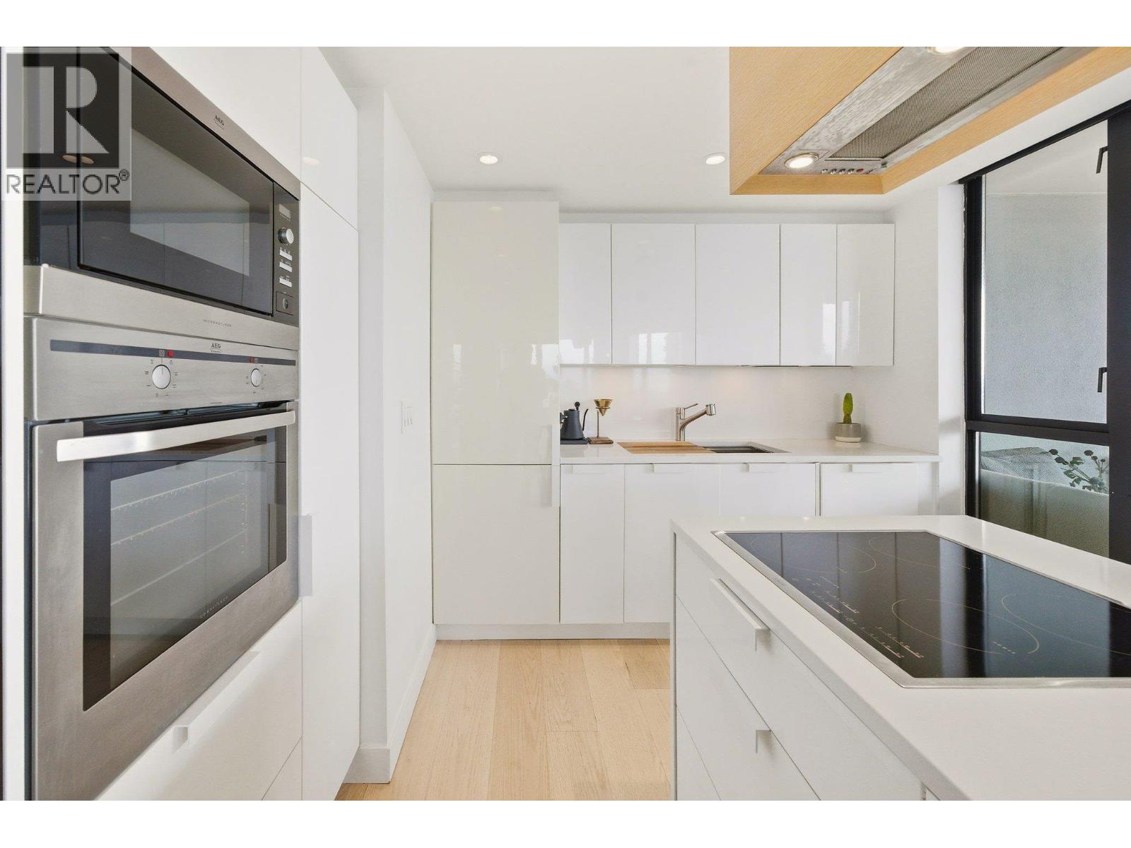 1702 120 W 2nd Street, North Vancouver, British Columbia  V7M 1C3 - Photo 5 - R3121932