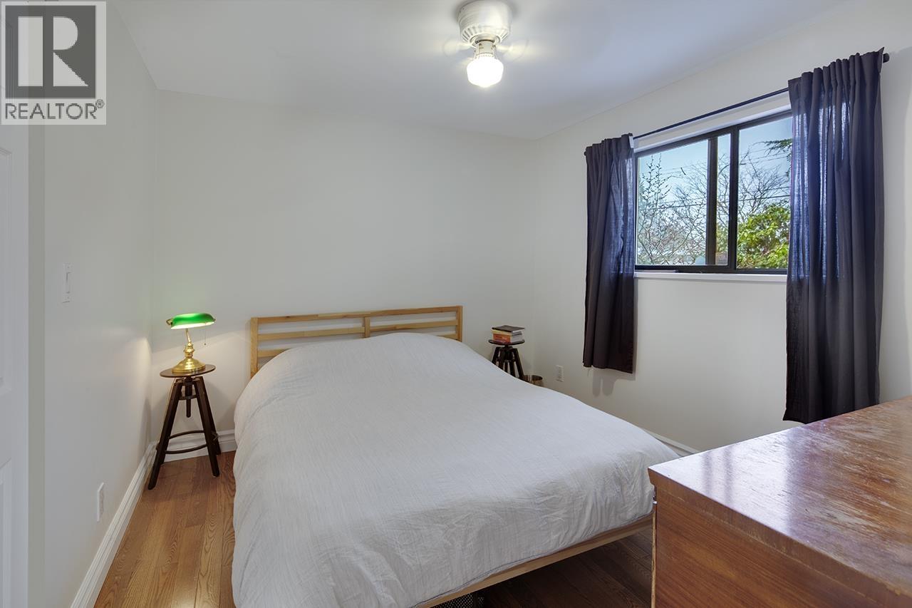 1736 Langan Avenue, Port Coquitlam, British Columbia  V3C 1K7 - Photo 13 - R3121861