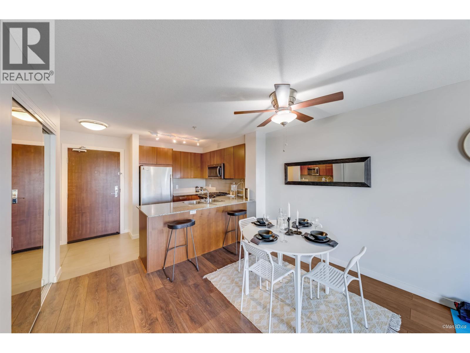 303 5889 Irmin Street, Burnaby, British Columbia  V5J 0C1 - Photo 8 - R3108602