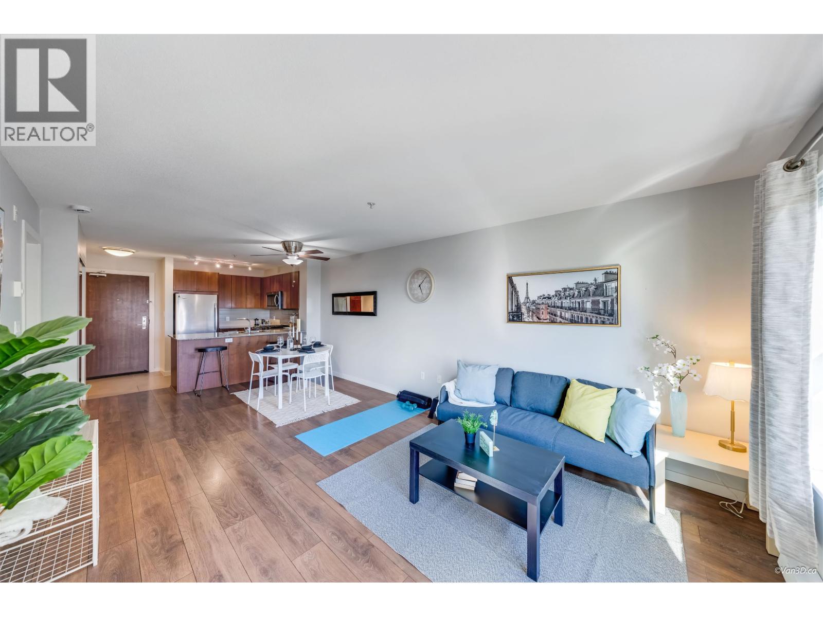 303 5889 IRMIN STREET, Burnaby, British Columbia