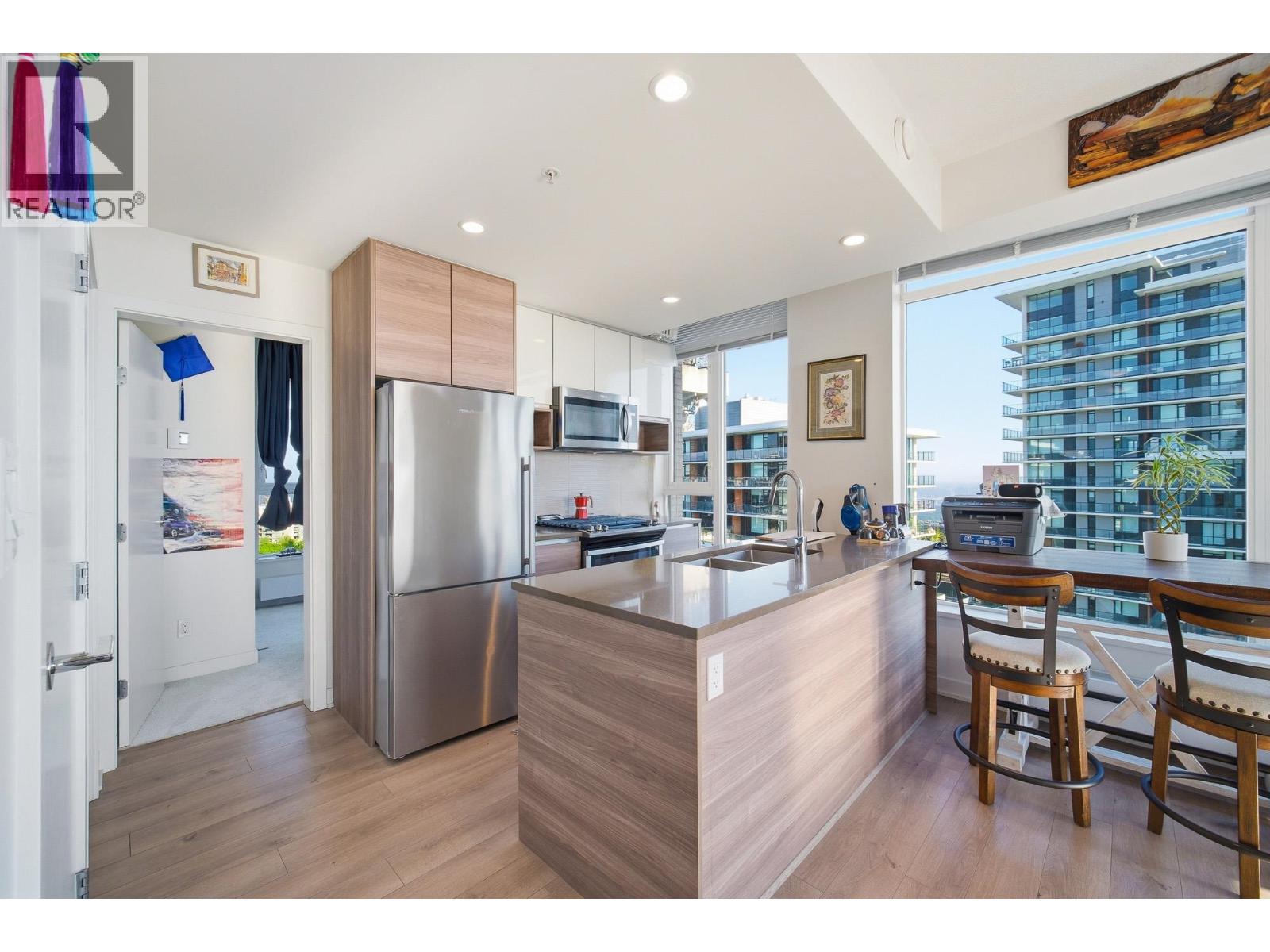 1308 8850 University Crescent, Burnaby, British Columbia  V5A 0C8 - Photo 2 - R3121003