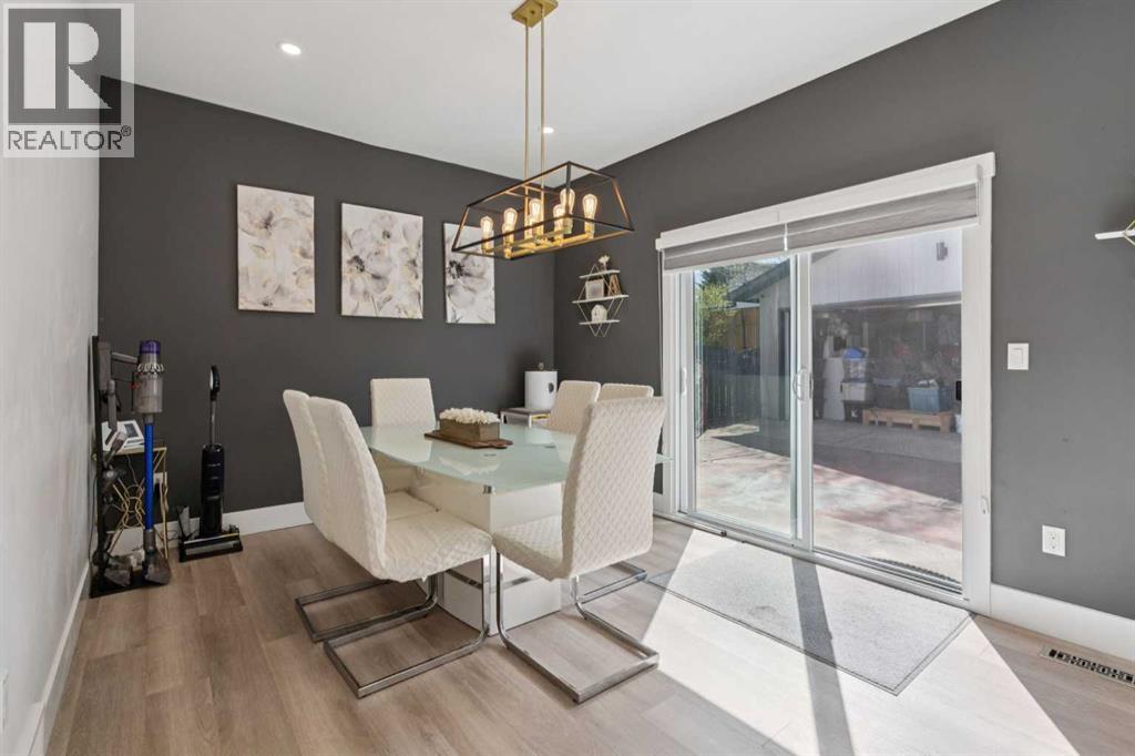 691 Brookpark Drive SW, Calgary, Alberta  T2W 2X2 - Photo 13 - A2306714