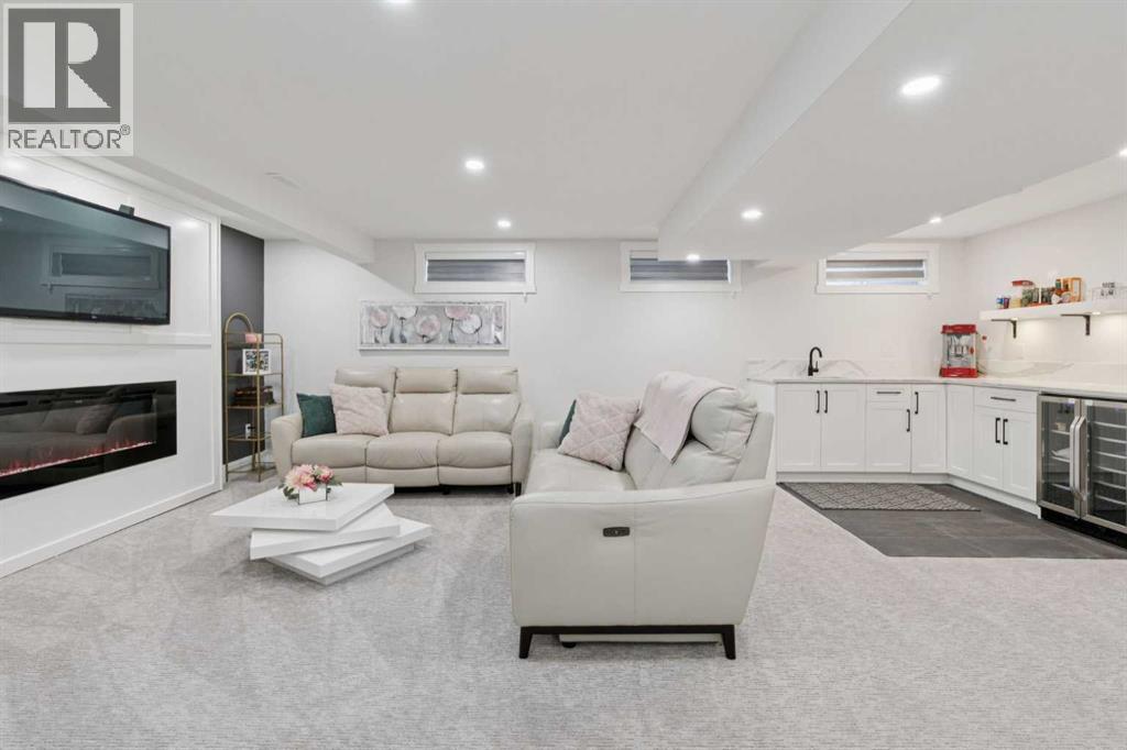 691 Brookpark Drive SW, Calgary, Alberta  T2W 2X2 - Photo 21 - A2306714