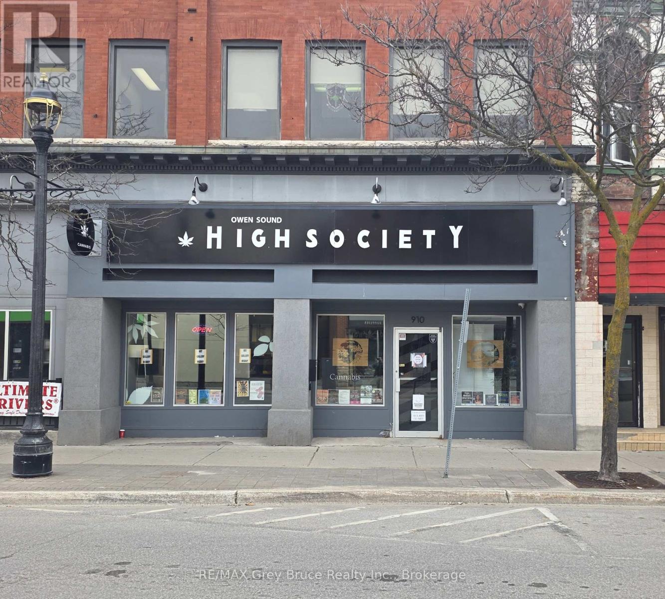 910 2ND AVENUE E, Owen Sound, Ontario