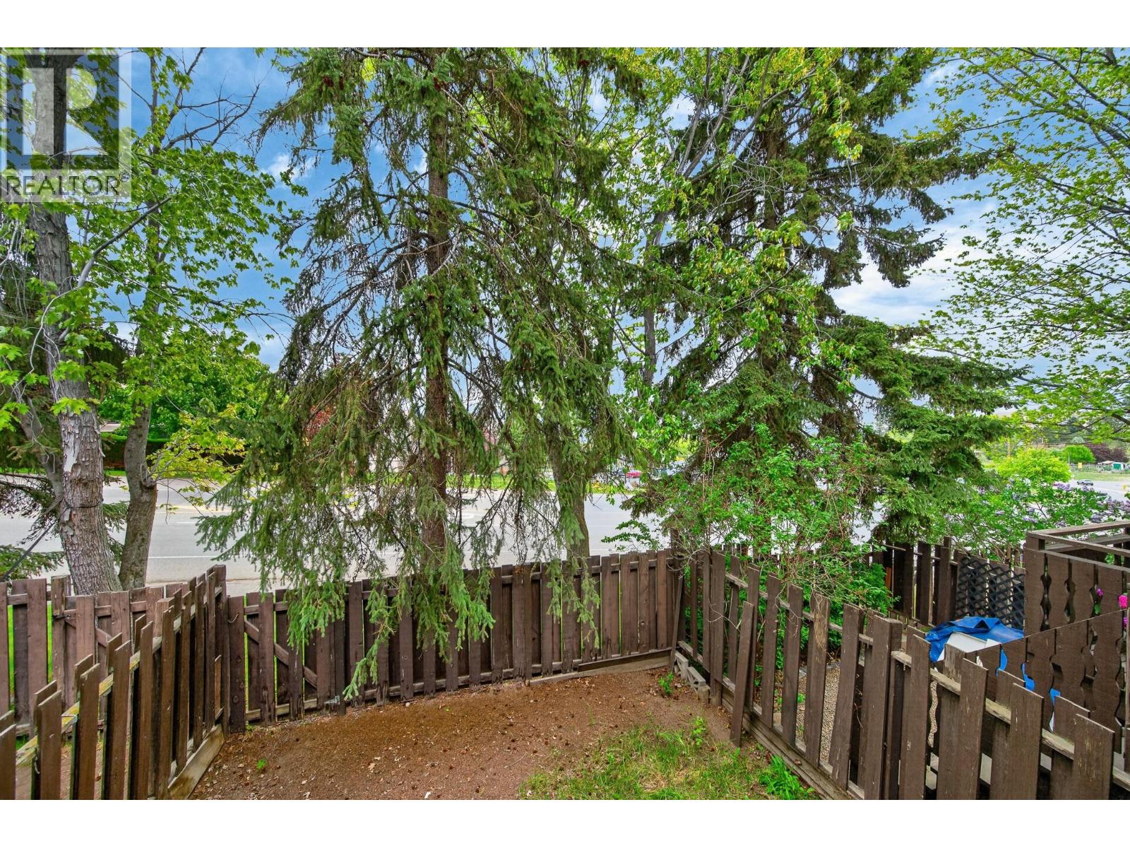 1605 Summit Drive Unit# 3, Kamloops, British Columbia  V2E 2A5 - Photo 16 - 10386660