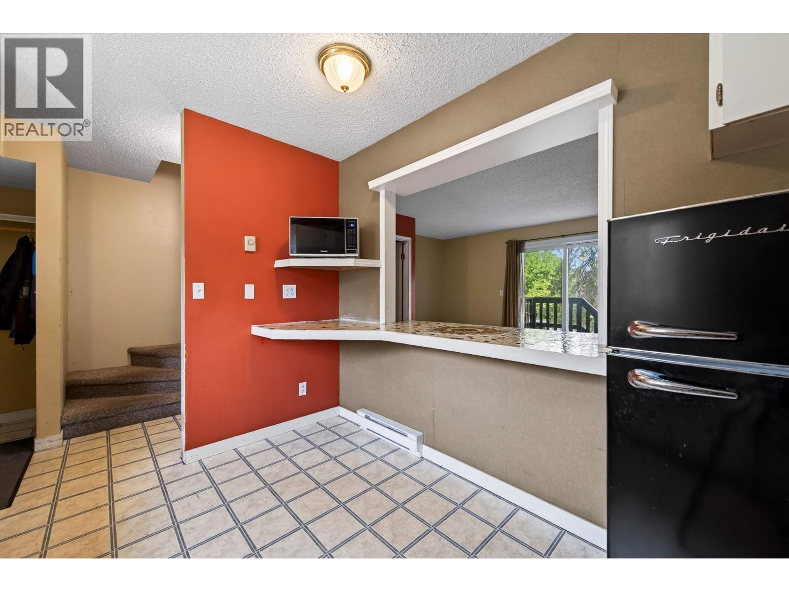 1605 Summit Drive Unit# 3, Kamloops, British Columbia  V2E 2A5 - Photo 5 - 10386660