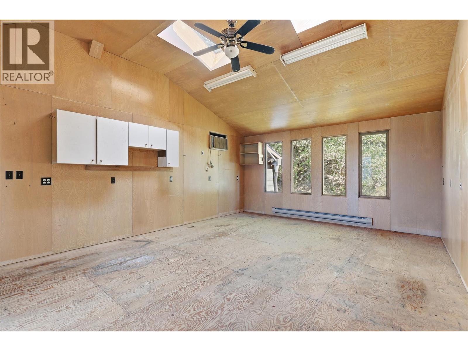 5245 Chasey Road, Celista, British Columbia  V0E 1M6 - Photo 64 - 10386810