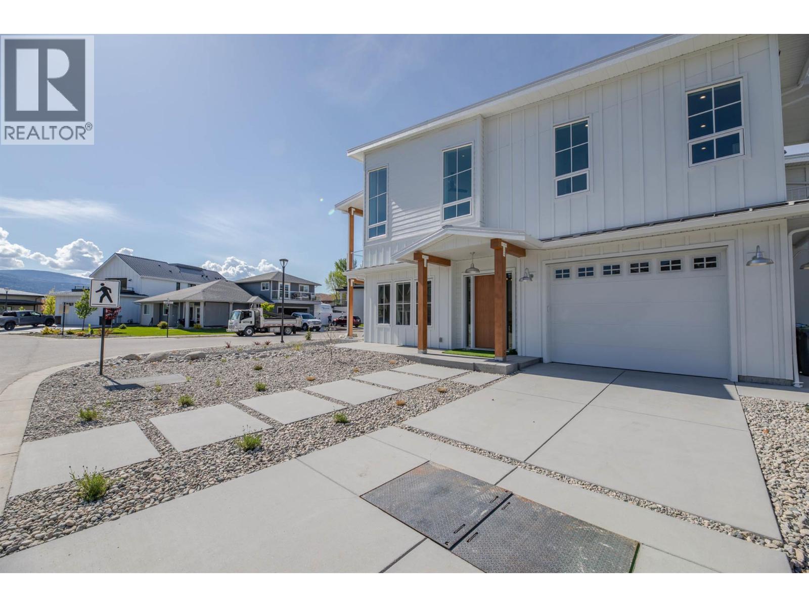 881 Lighhouse Landing, Summerland, British Columbia  V0H 1Z9 - Photo 2 - 10386986