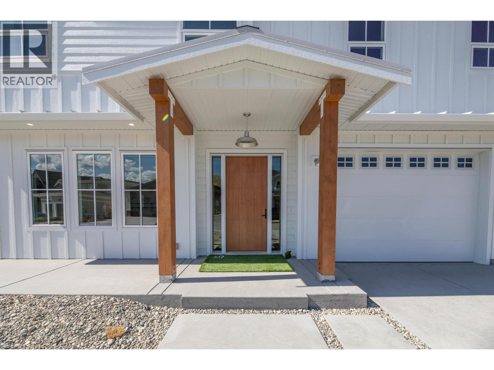 881 Lighhouse Landing, Summerland, British Columbia  V0H 1Z9 - Photo 3 - 10386986