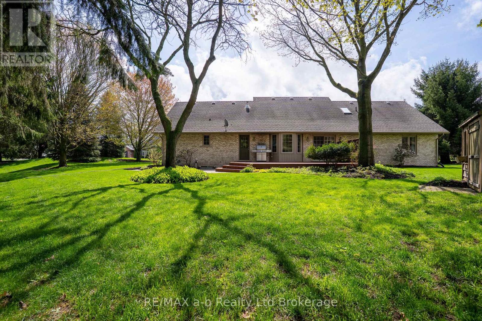 4 Otterview Drive, Norwich, Ontario  N0J 1R0 - Photo 5 - X13112344