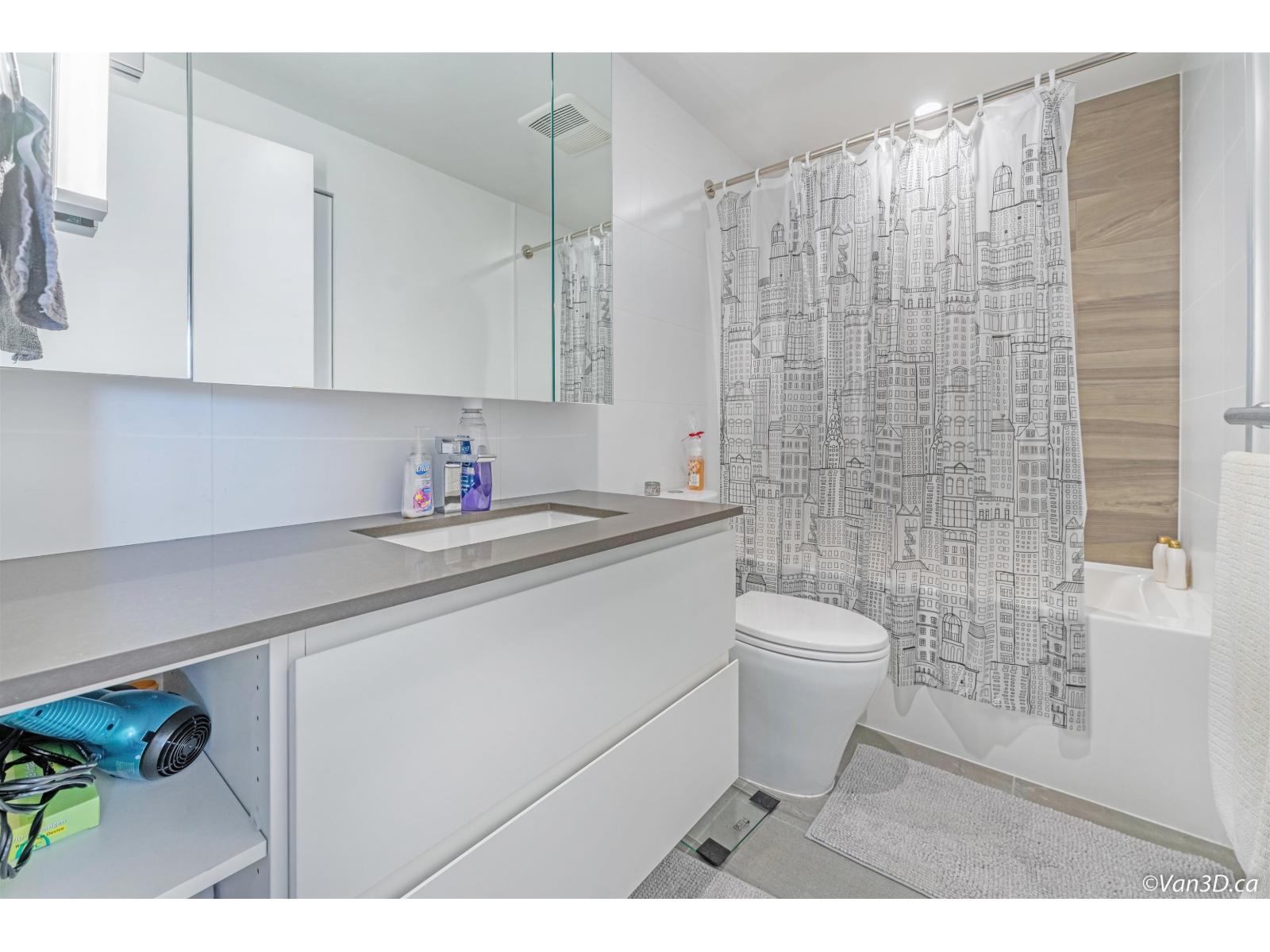 1101 13615 Fraser Highway, Surrey, British Columbia  V3T 0P7 - Photo 5 - R3121998
