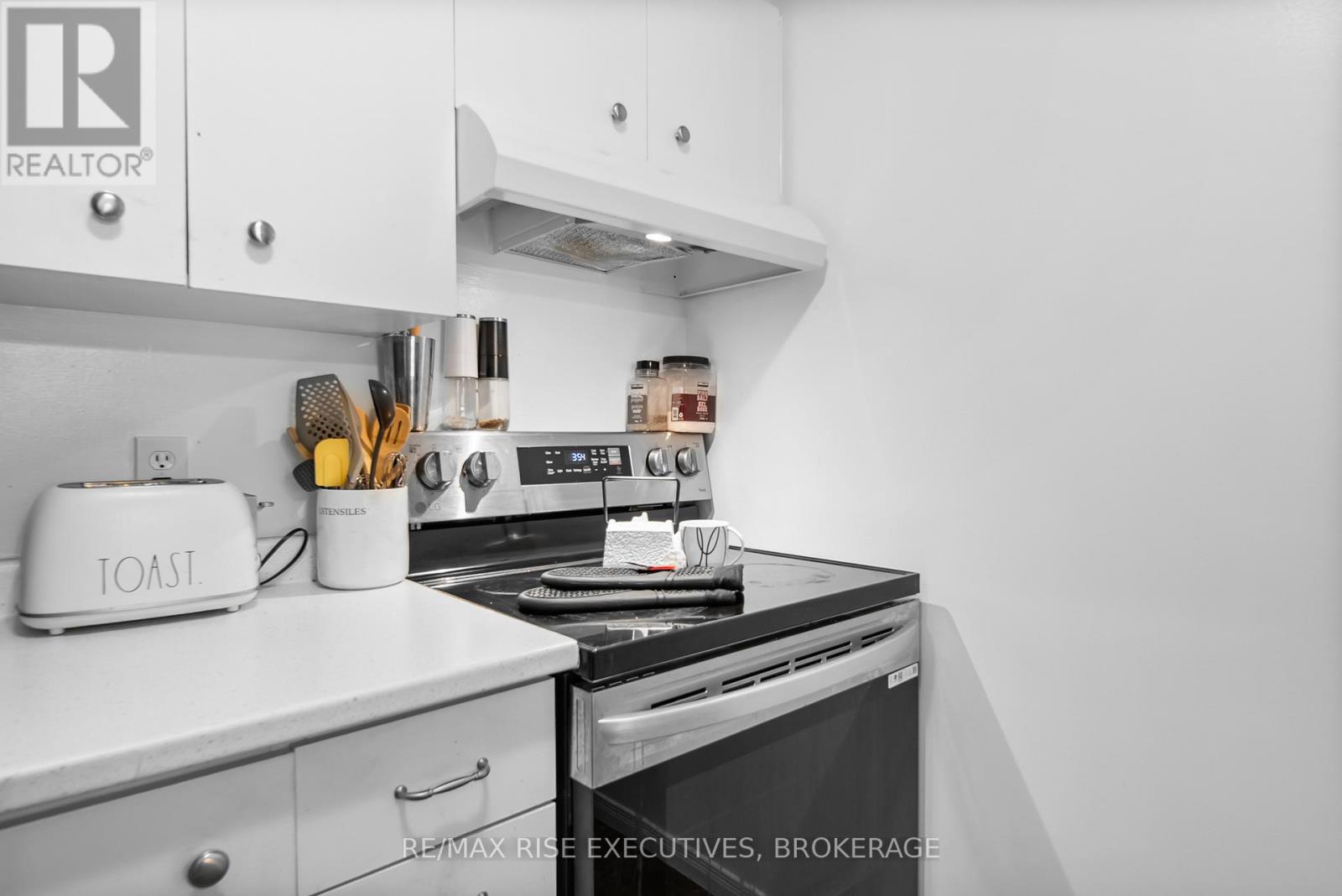 214 - 566 Armstrong Road, Kingston (East Gardiners Rd), Ontario  K7M 8M2 - Photo 13 - X13112502