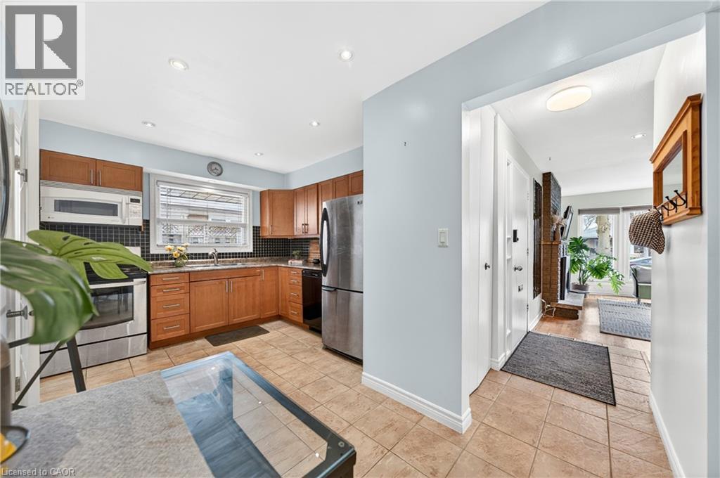 1177 Westerdam Road, Mississauga, Ontario  L4Y 2H3 - Photo 9 - 40827470
