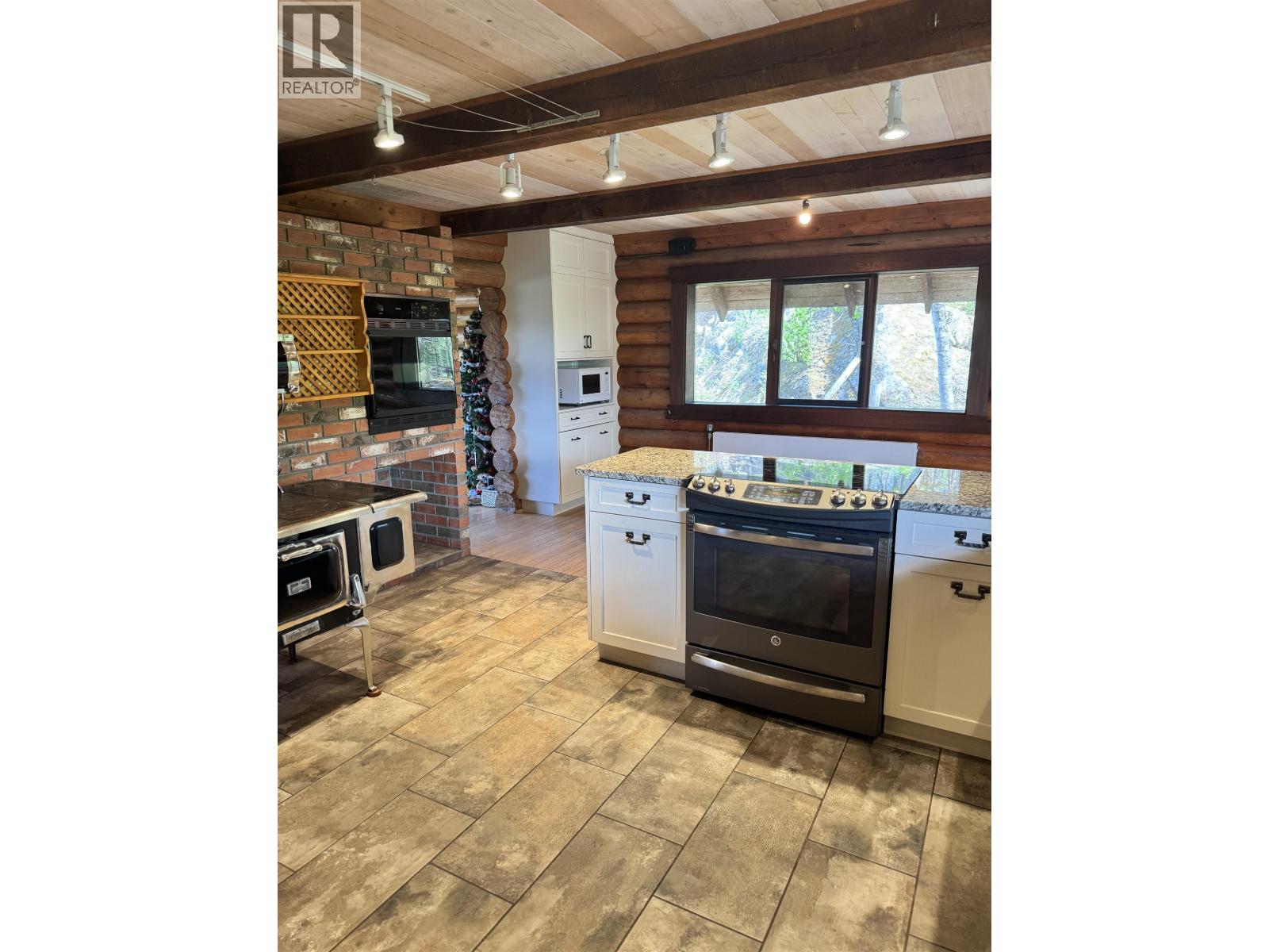 2670 Thornhill Street, Terrace, British Columbia V8G 4Z7 - Photo 15 - R3110864