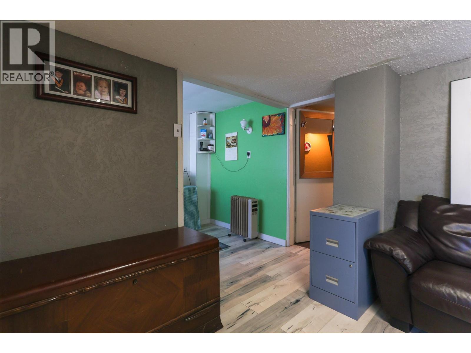 244a Old Rossland Avenue, Trail, British Columbia  V1R 3M7 - Photo 45 - 10377345