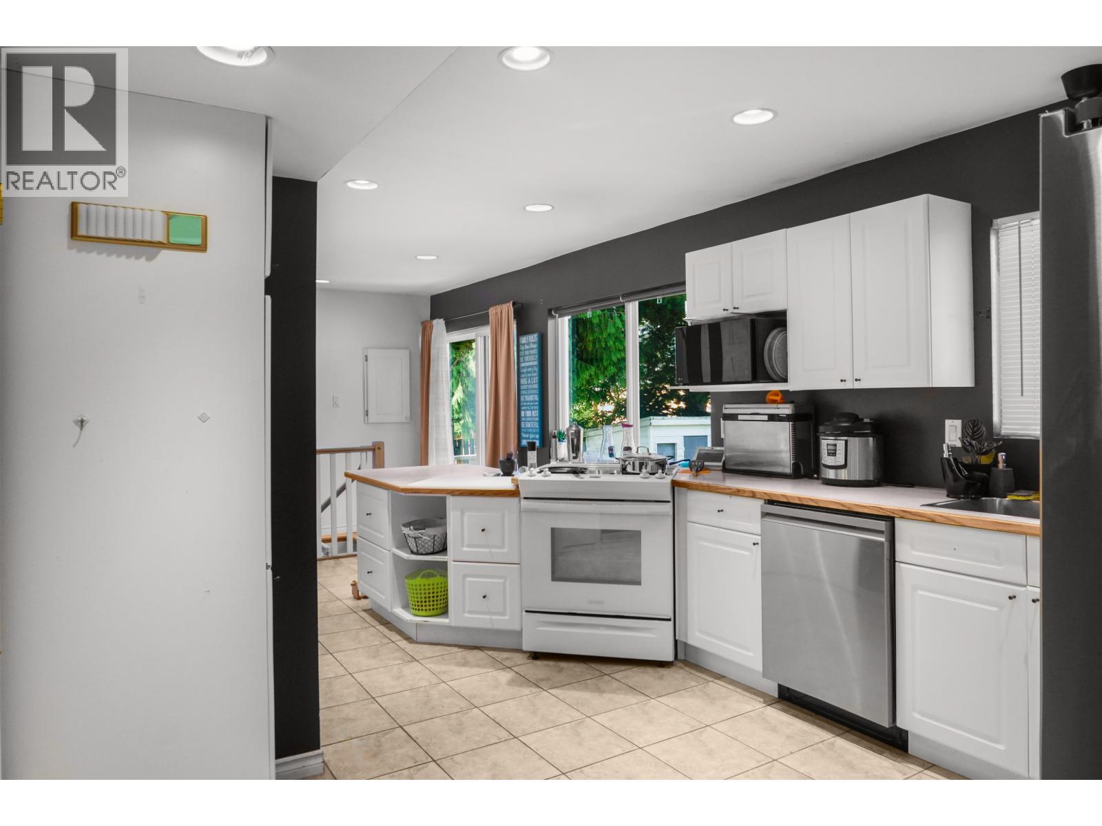 1316 Albatross Avenue, Kitimat, British Columbia  V8C 1P8 - Photo 18 - R3121971