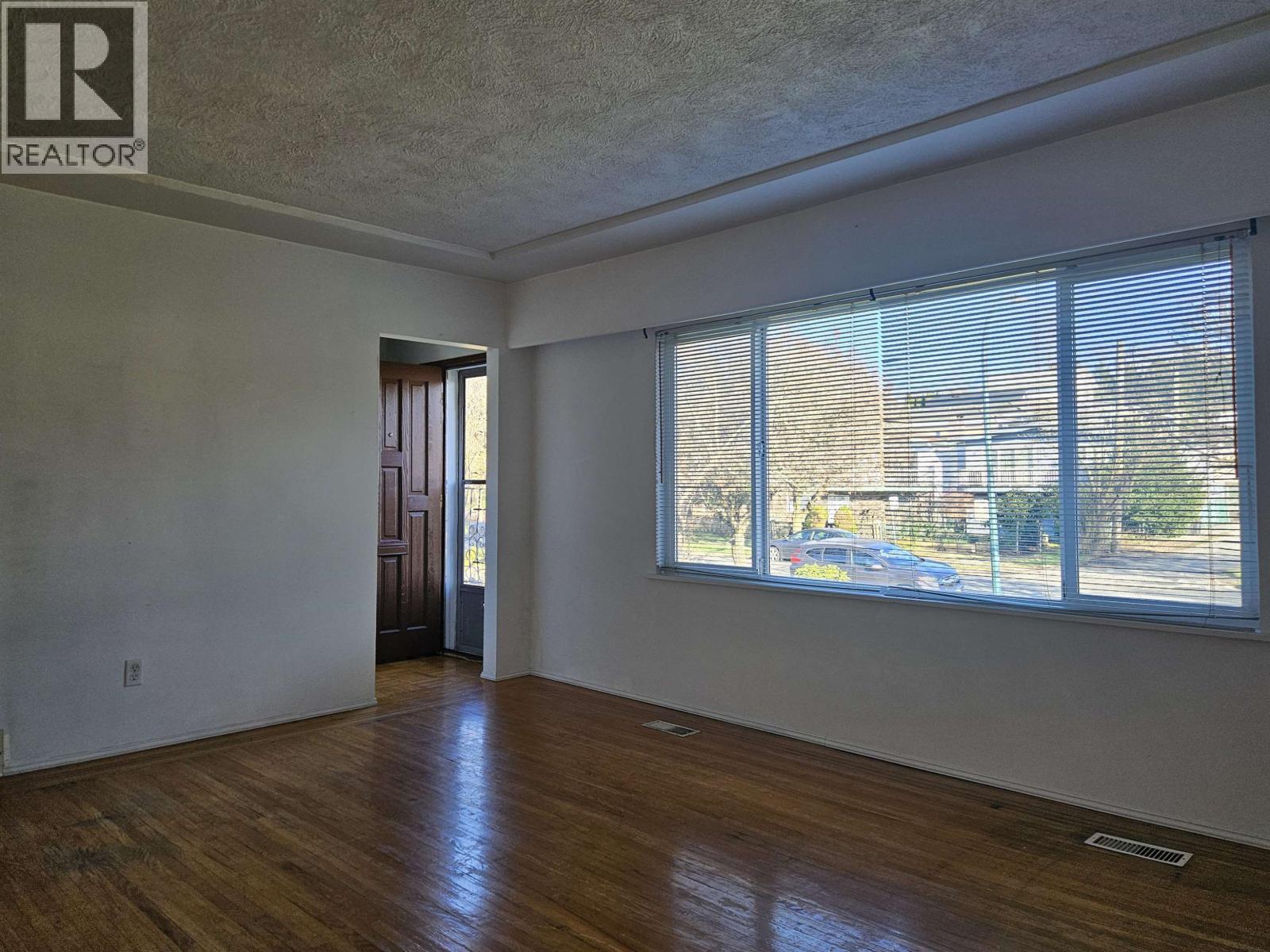 543 Rupert Street, Vancouver, British Columbia  V5K 4K6 - Photo 6 - R3121897
