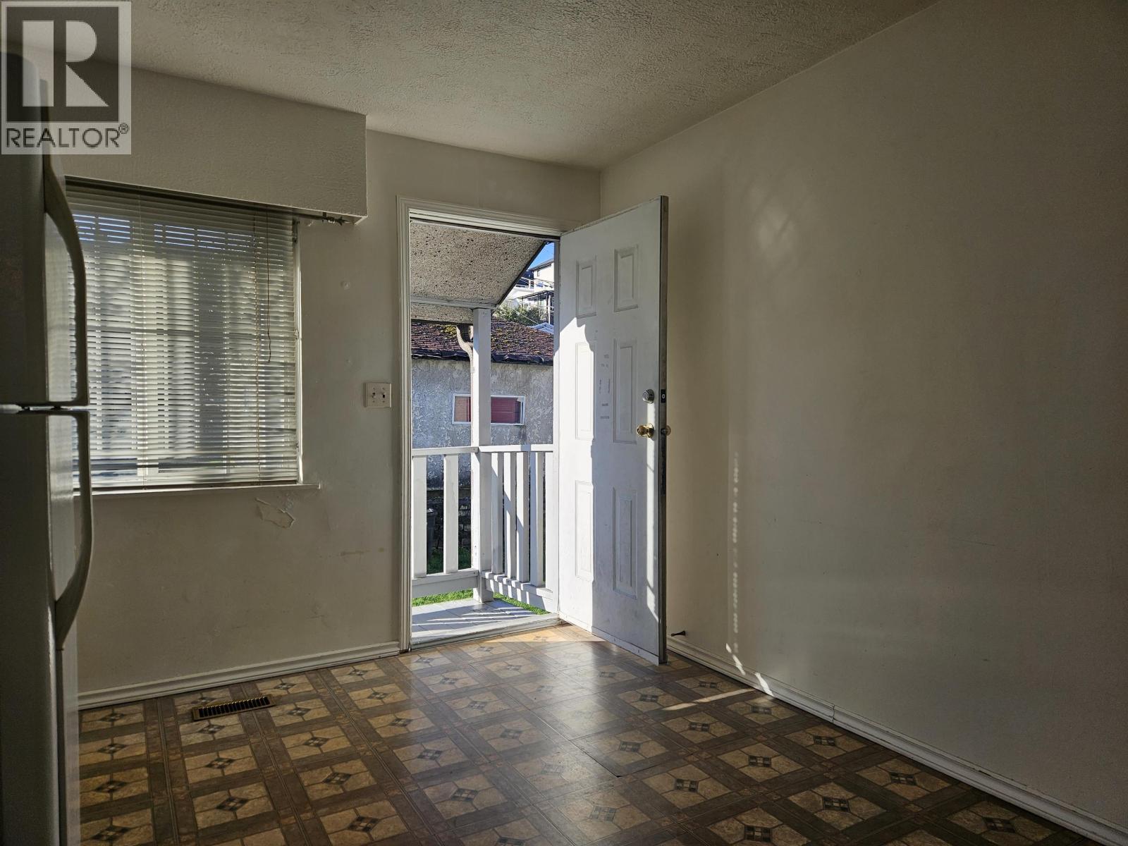 543 Rupert Street, Vancouver, British Columbia  V5K 4K6 - Photo 10 - R3121897