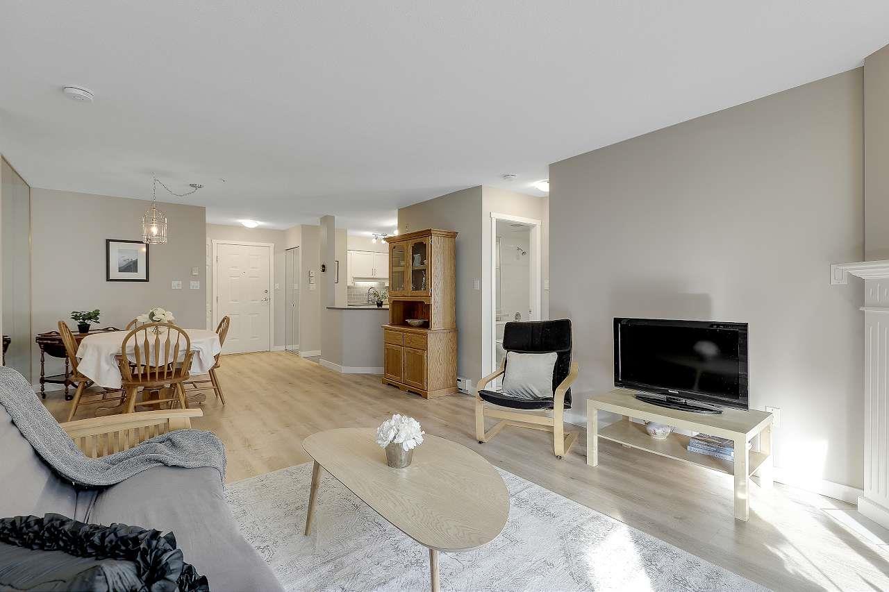 208 1576 Merklin Street, White Rock, British Columbia  V4B 4K2 - Photo 5 - R3099489