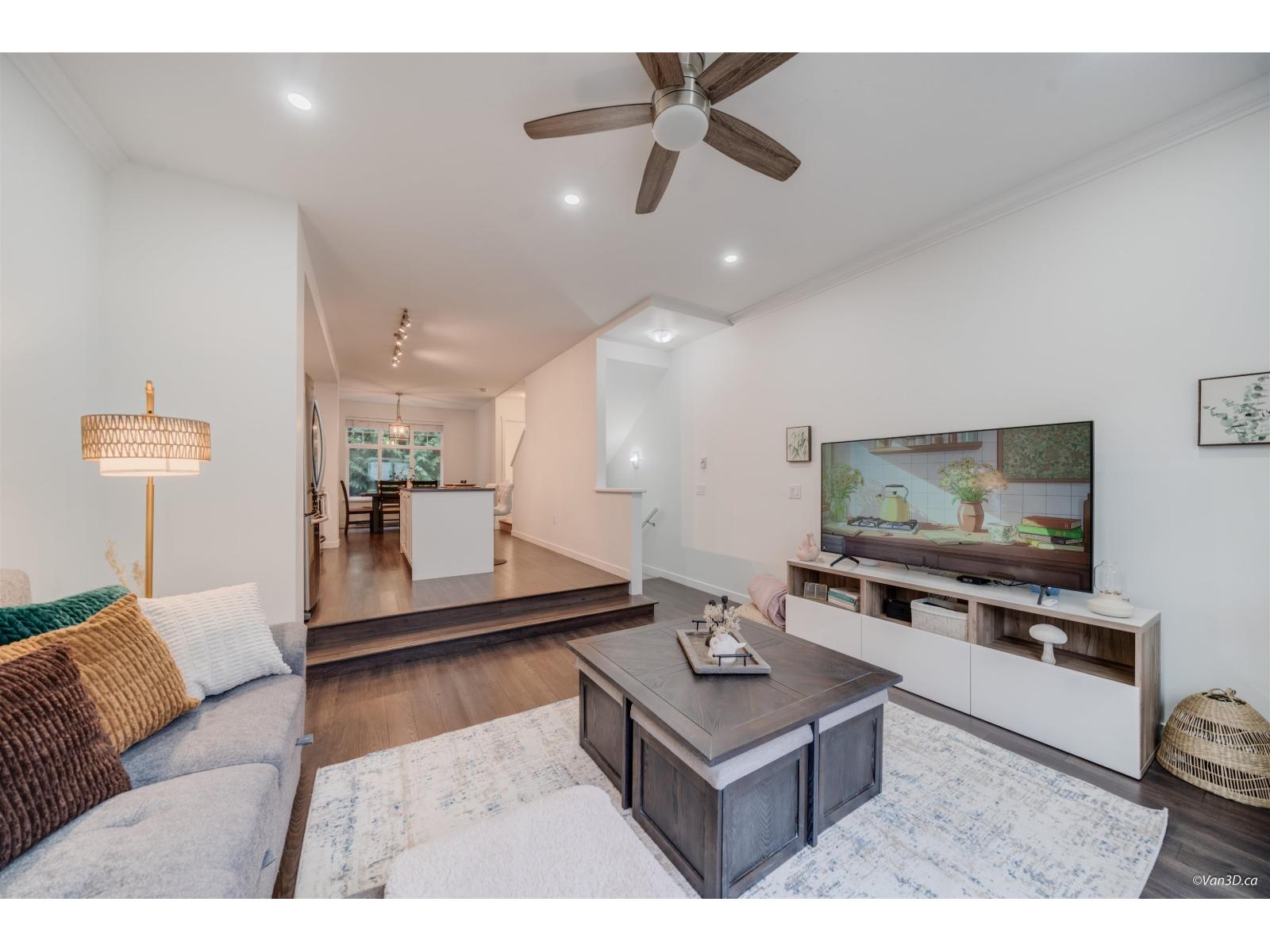 111 8168 136a Street, Surrey, British Columbia  V3M 3M4 - Photo 3 - R3121817