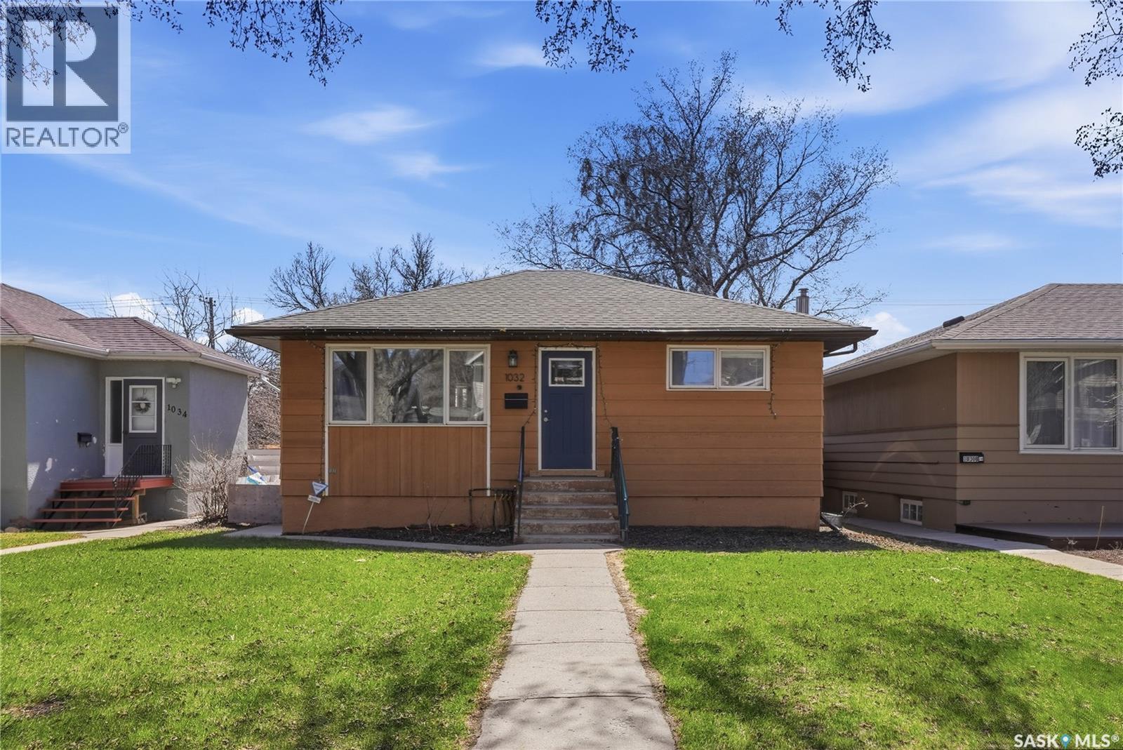 1032 9th Street E, Saskatoon, Saskatchewan  S7H 0N2 - Photo 1 - SK035596