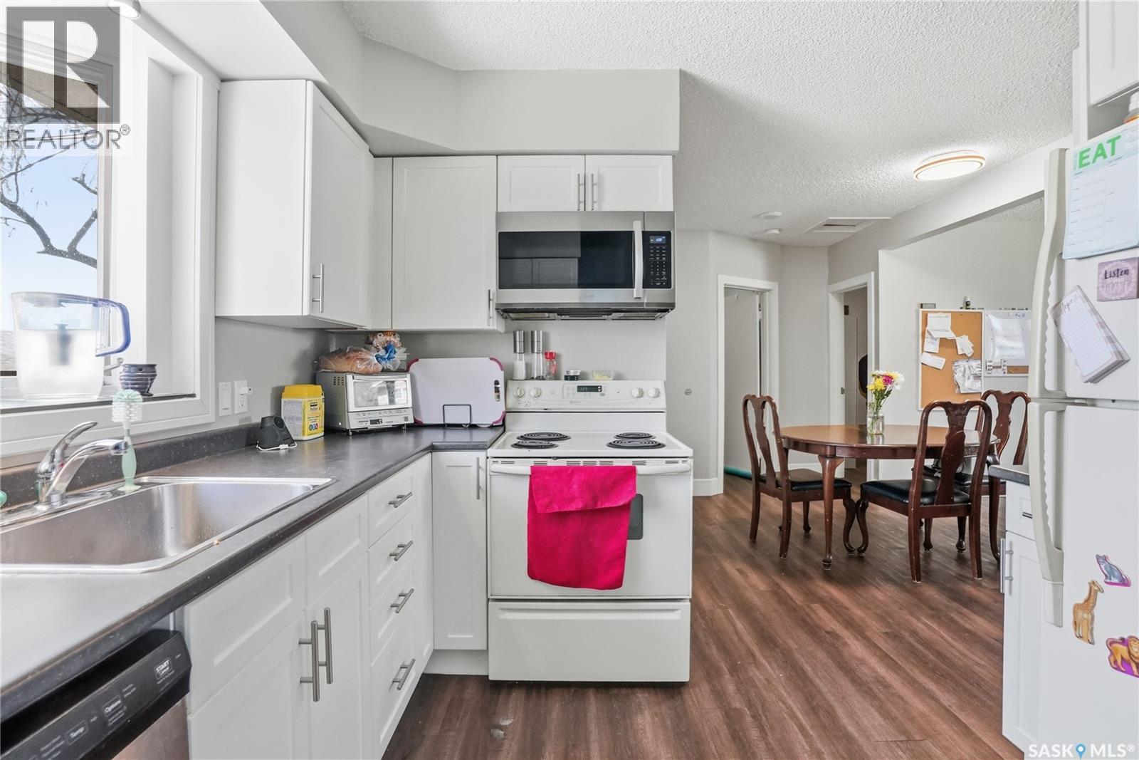 1032 9th Street E, Saskatoon, Saskatchewan  S7H 0N2 - Photo 12 - SK035596