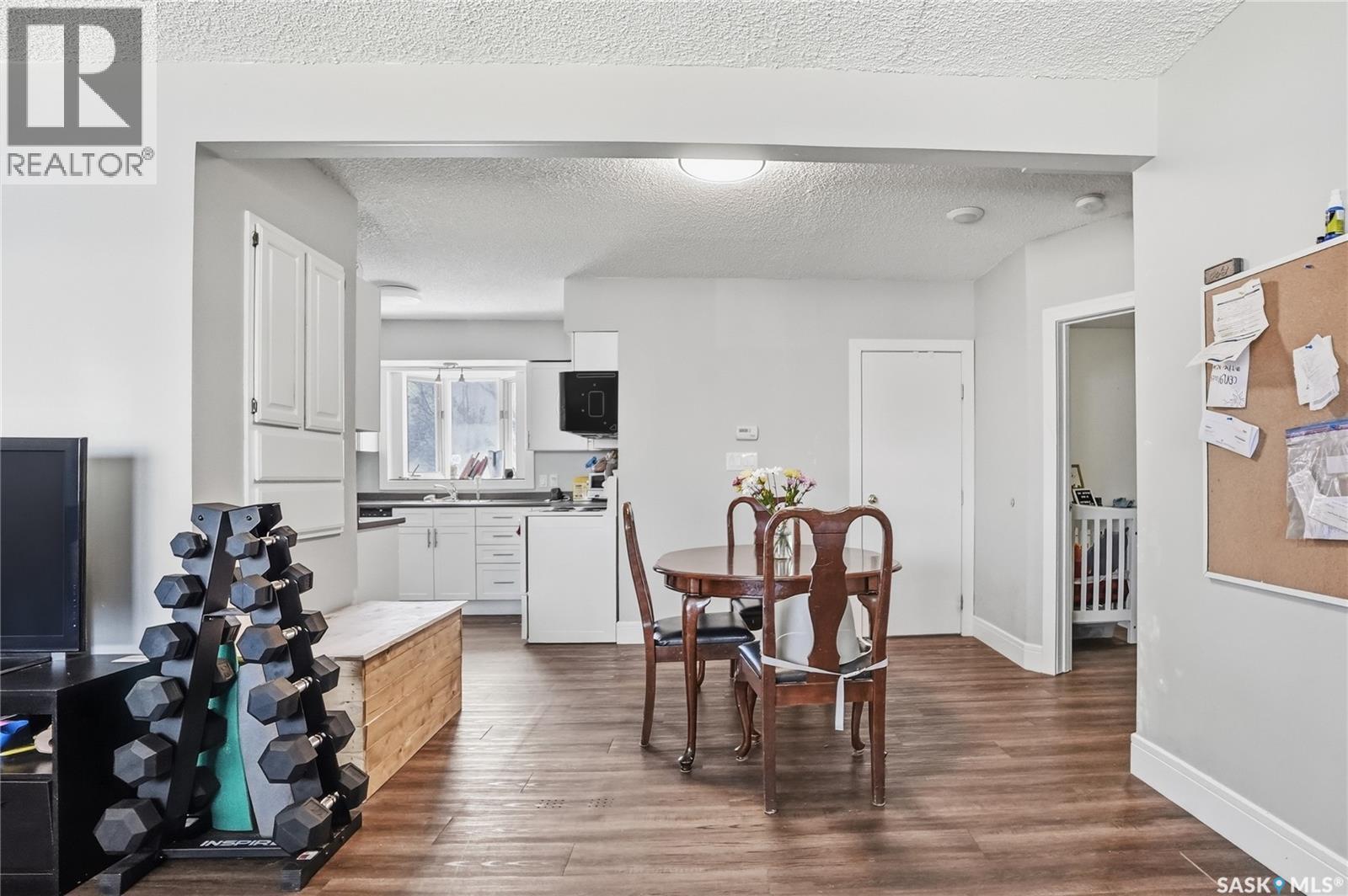 1032 9th Street E, Saskatoon, Saskatchewan  S7H 0N2 - Photo 6 - SK035596