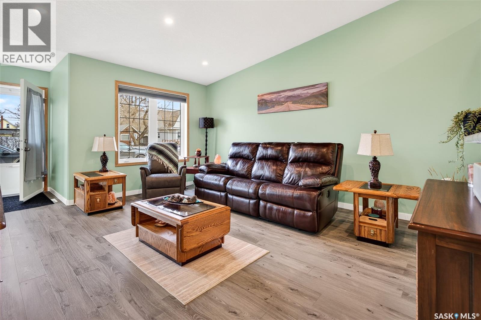 2 257 Fairford Street W, Moose Jaw, Saskatchewan  S6H 1V5 - Photo 6 - SK035558