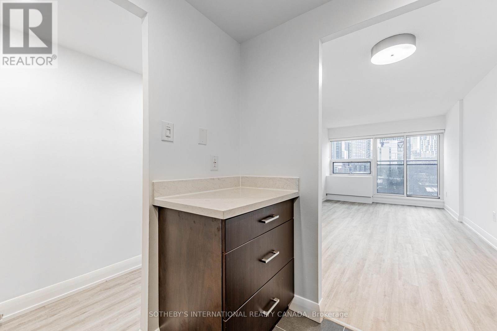 1621 - 191 Sherbourne Street, Toronto, Ontario  M5A 3X1 - Photo 6 - C13112384