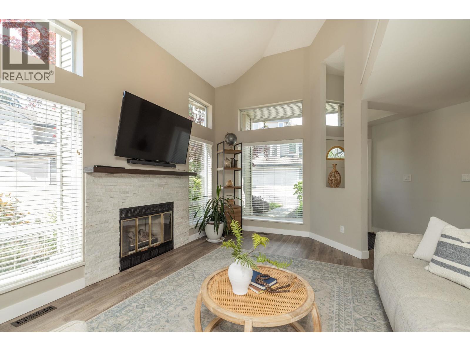 863 Roche Point Drive, North Vancouver, British Columbia  V7H 2W5 - Photo 5 - R3121884