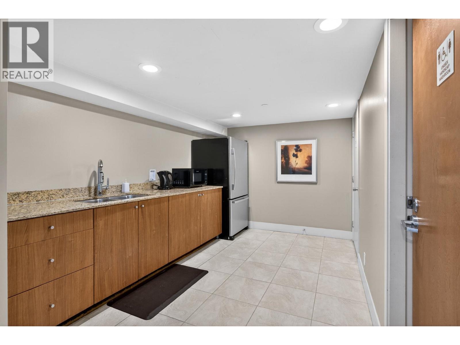 1401 280 Ross Drive, New Westminster, British Columbia  V3L 0C2 - Photo 24 - R3121456