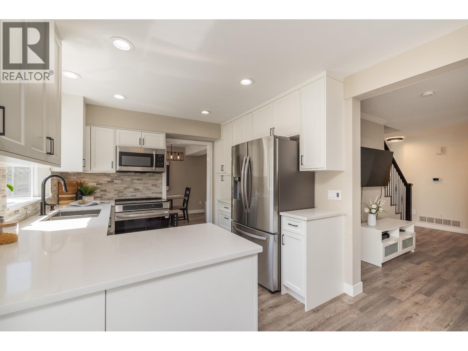 863 Roche Point Drive, North Vancouver, British Columbia  V7H 2W5 - Photo 11 - R3121884